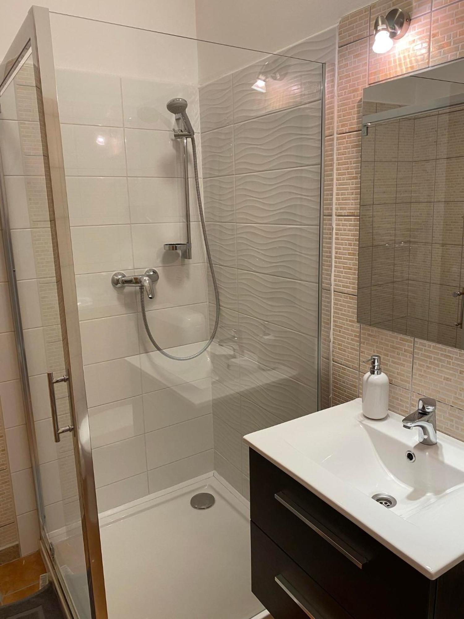 Apartmán Takacs Vendeghaz 2 Šoproň Exteriér fotografie
